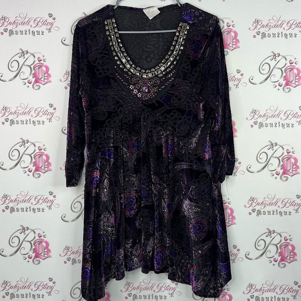 Clientelle dress shiny embroidered Elegant Black and Purple Embellished Dress